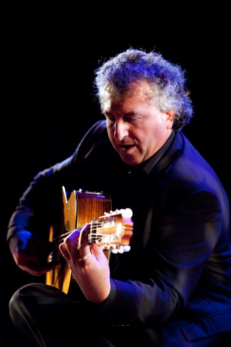 FOR ALL AGES: Eduardo Niebla will play in Barningham this month.
